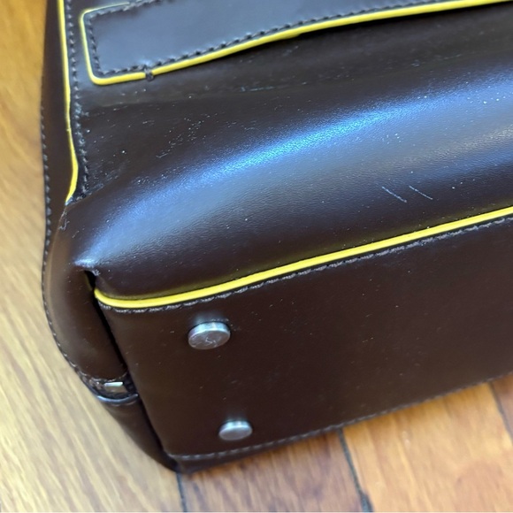 AWAY The Mini Everywhere Bag with Contrast Edge - Picture 12 of 12